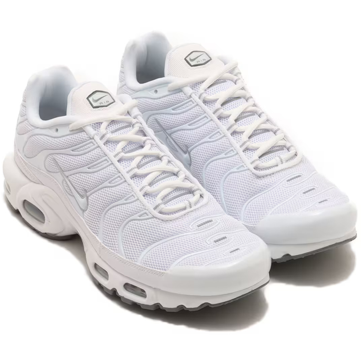 [ナイキ]エア マックス プラス nike AIR MAX PLUS【品番】604133-139【カラー】ホワイト/ブラック/クールグレー/ホワイト 【状態】正規品、新品、未使用、箱付。 ※箱にはキズ
