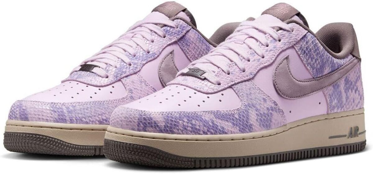 [ナイキ]エア フォース 1 '07 LV8nike AIR FORCE 1 '07 LV8【品番】HF2898-500【カラー】ドール/サンドドリフト/ケイブストーン/トープグレ