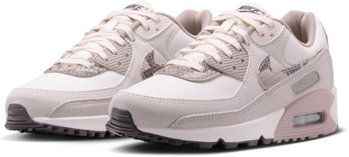 [ナイキ]エア マックス 90 AMD 2nike W AIR MAX 90 AMD 2【品番】HV4915-100【カラー】ライトピンク/グレー/ホワイト【状態】正規品、新品、未使用、箱付。 ※箱に