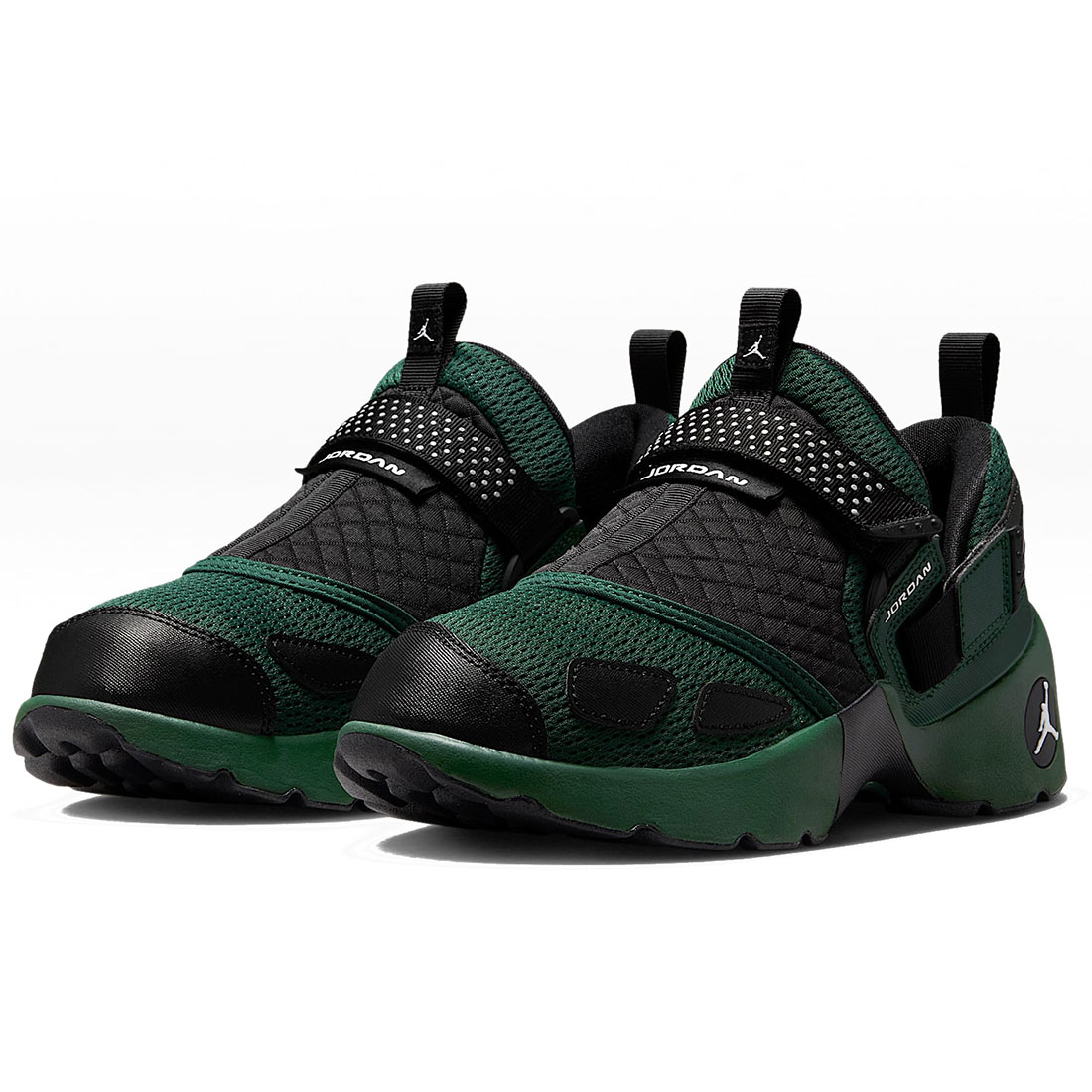 [ナイキ] ジョーダン トランナー LX [W JORDAN TRUNNER LX] ファー/リフレクティブシルバー/ブラック/