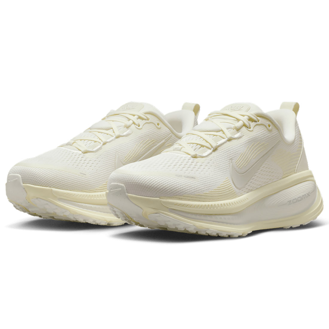 [ナイキ] ボメロ 18 [W Vomero 18] セイル/ココナッツミルク/ホワイト/サミットホワイト HM6804-110