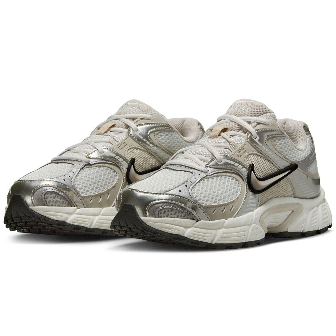 [ナイキ] V5 ランナー [W V5 RNR] サミットホワイト/ライトオールウッドブラウン HQ7901-104